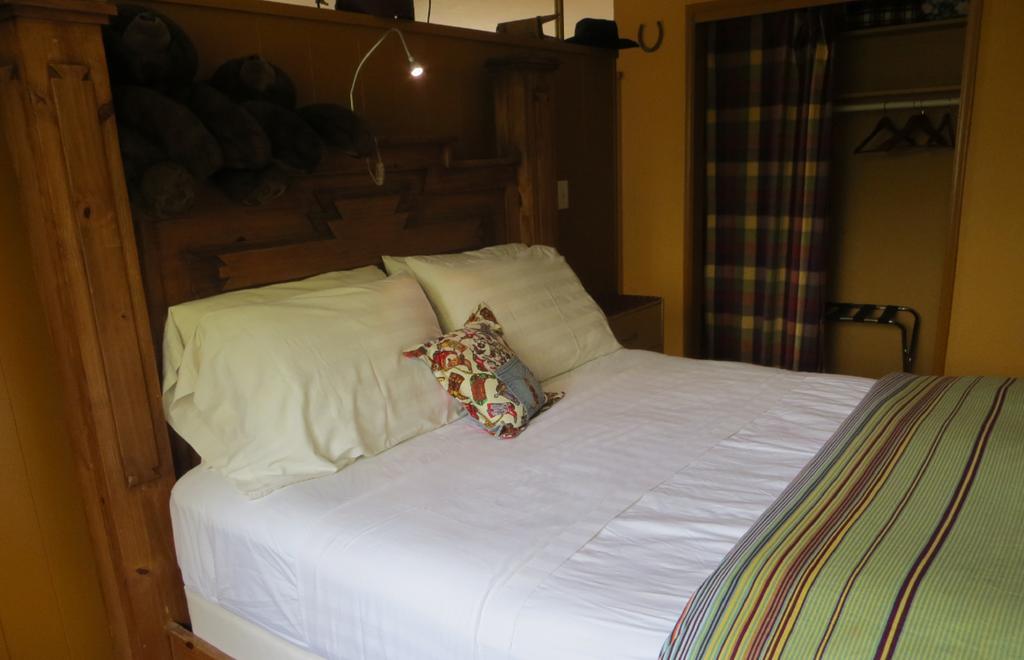 Zenyard Guest House Phoenix Extérieur photo