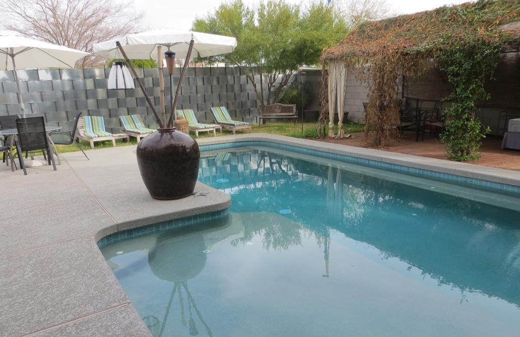 Zenyard Guest House Phoenix Extérieur photo