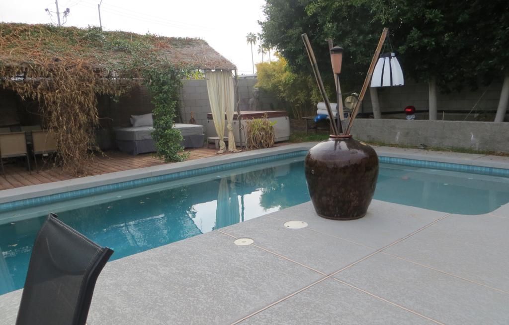 Zenyard Guest House Phoenix Extérieur photo